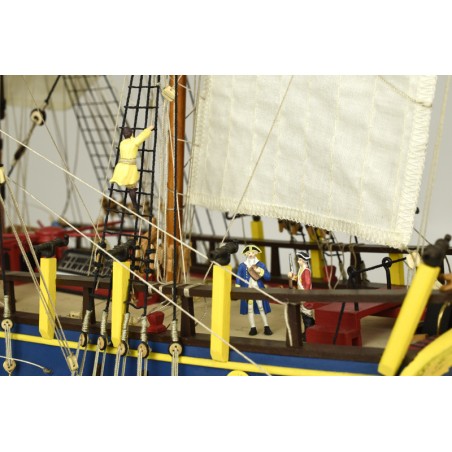 Set med 14 metallfigurer med tillbehör för HMS Endeavour