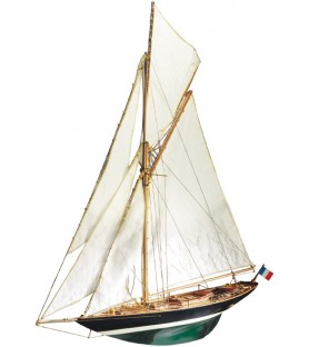 Wooden Model Ship Kit: Pen Duick Cutter 1/28