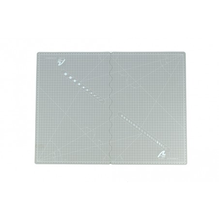 Folding Cutting Mat A2