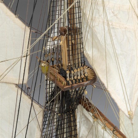 Navio da Linha Santa Ana 1:84. Modelo de madeira do navio 29