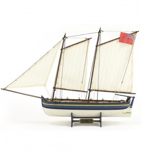 Captain's Longboat HMS Endeavour. 1:50 Wooden Model Ship Kit 9