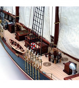 Fishing & Regattas Schooner Bluenose II. 1:75 Wooden Model Ship Kit 3