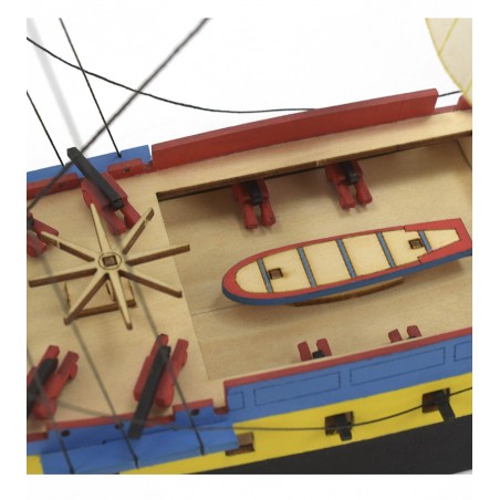 Easy Kit Fregat Hermione La Fayette 1:160. Houten modelschip met beschilderingen 8