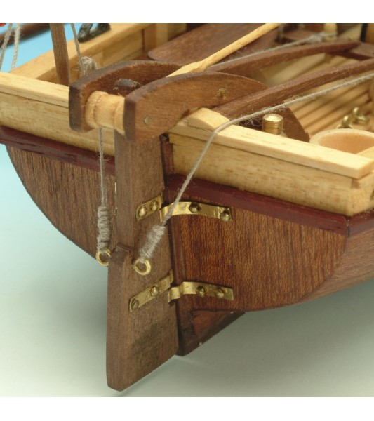Kapitein boot van de Heilige Drie-eenheid 1:50. Houten modelschip 4