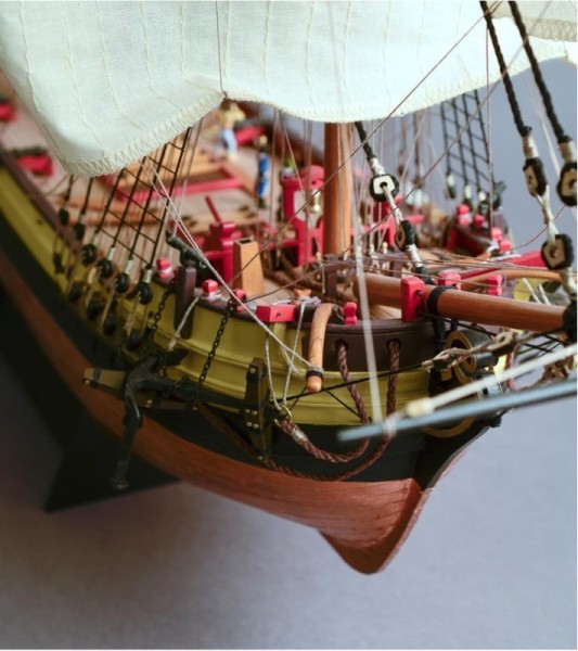 Första flottan Brig HMS Supply. 1:50 Modellfartyg i trä, byggsats