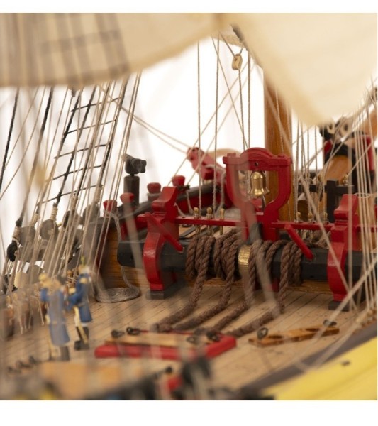 První flotila brigády HMS Supply. stavebnice dřevěného modelu lodi v měřítku 1:50