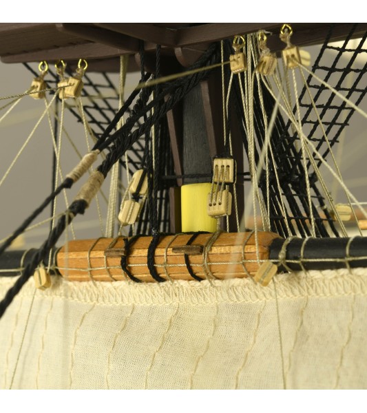 Wooden Model Ship Kit The Indian Girl Canoe at 1:16 Scale