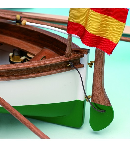 Scialuppa di salvataggio Juan Sebastián Elcano 1:35. Modello in legno di una nave