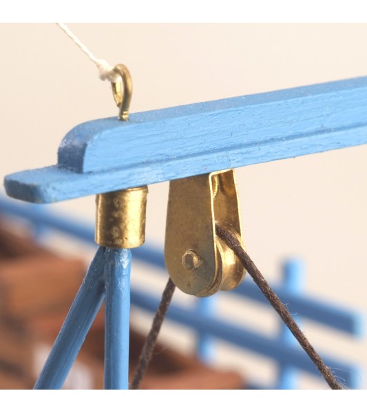 MARE NOSTRUM 1:35 Modelo de madeira de um barco de pesca de arrasto