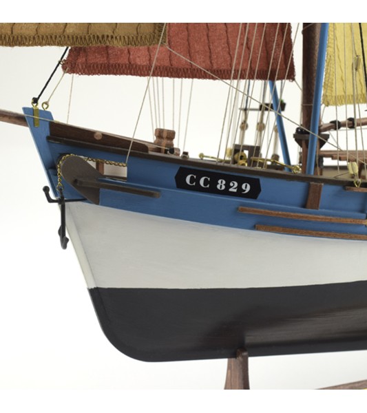 Tuna Boat Marie Jeanne. drewniany model łodzi rybackiej 1:50