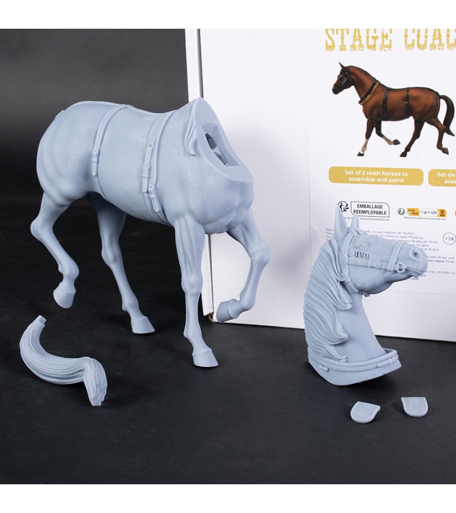 Set of 2 Resin Horses for StageCoach - 1:12 scale