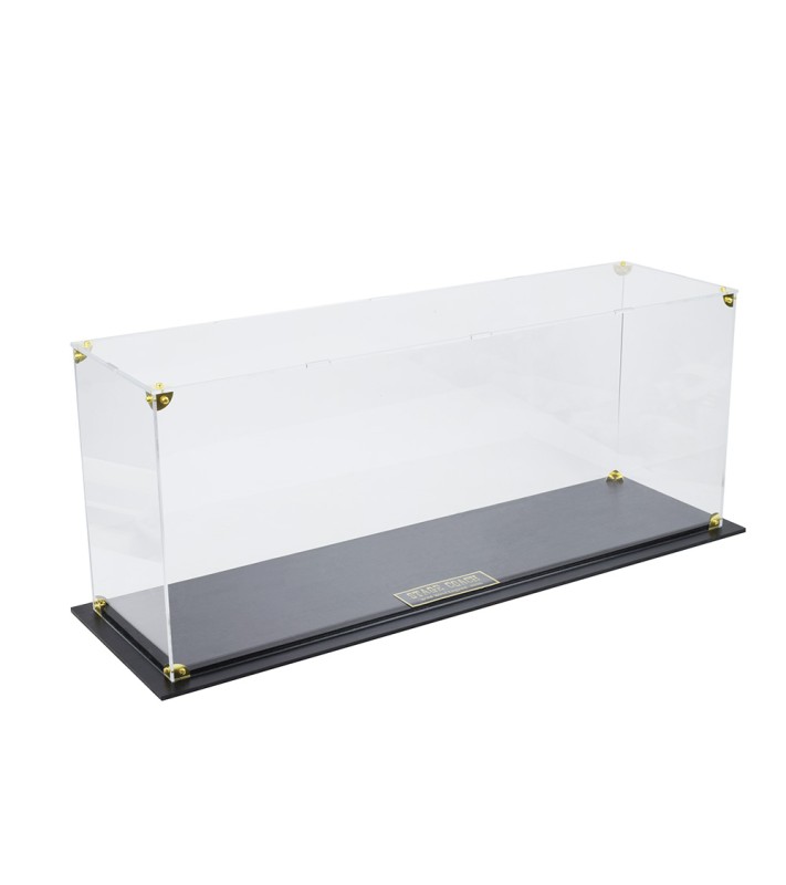 Vitrinekast met houten voet en messing plaat voor...