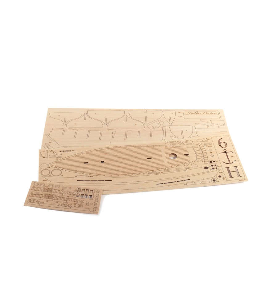 Jolie Brise Cutter 1:50. Modelskib i træ