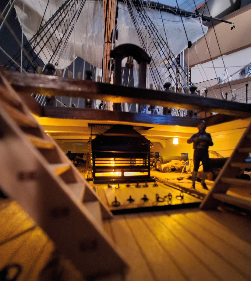 HMS Surprise Master and Commader's - Interior y luces