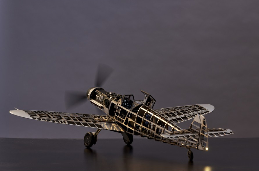 Metal and Photo-etched Fighter Airplane Model Messerschmitt BF109G 1/16 (20356)