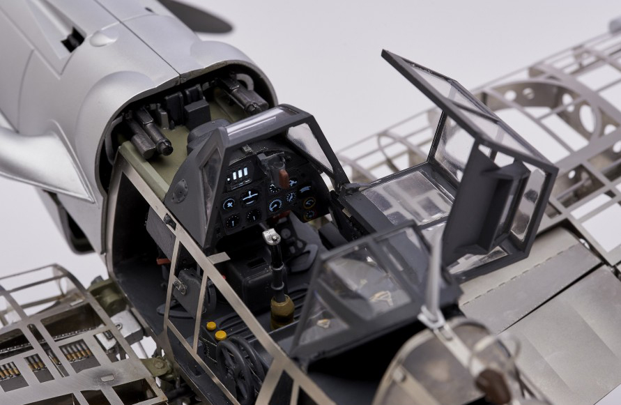 Construcción Maqueta Messerschmitt BF109G (20356).