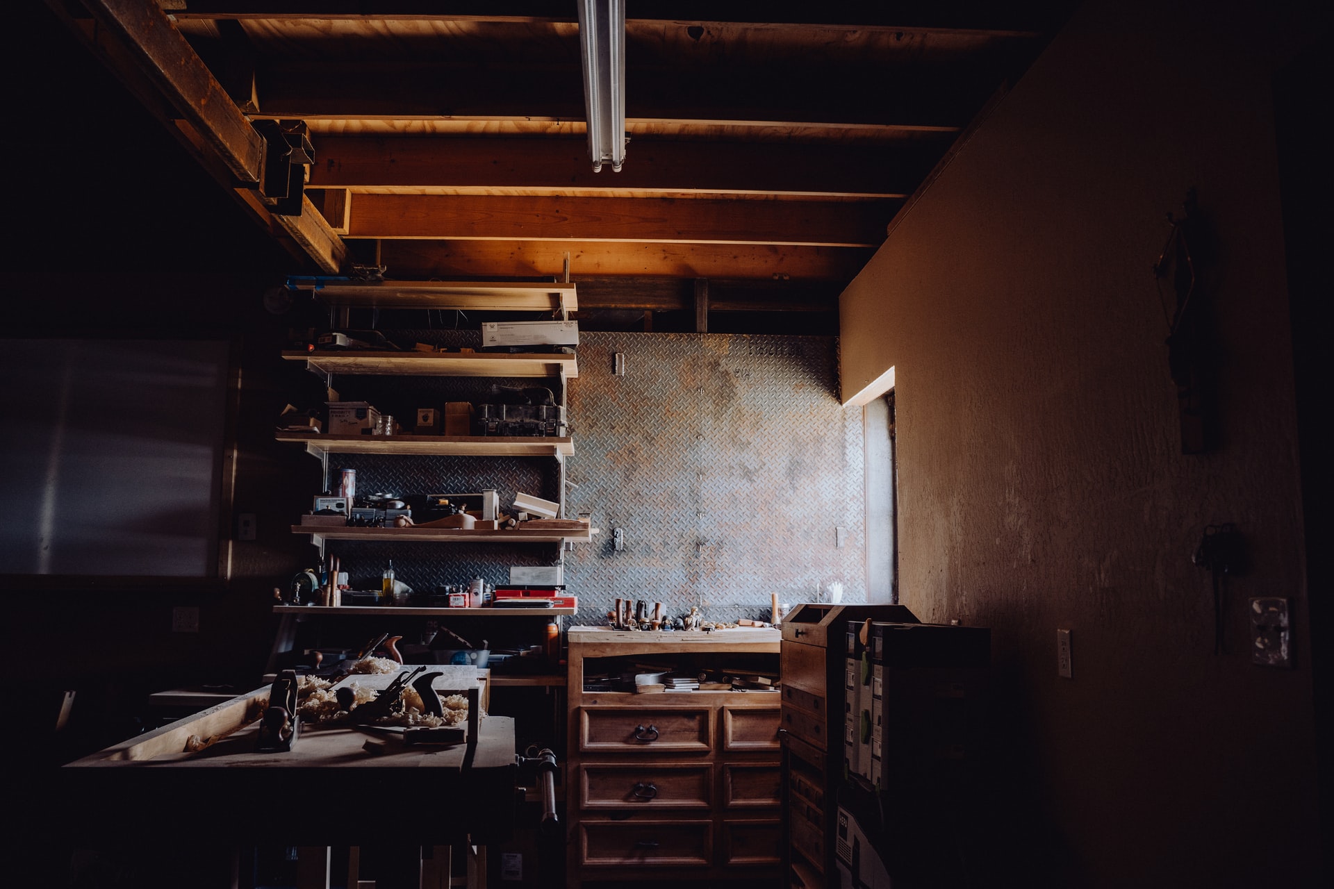 Las mejores peanas de madera para modelismo