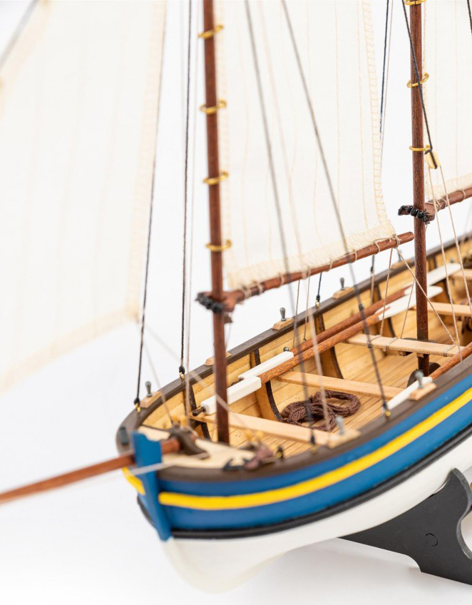 HMS Endeavour Longboat Model (19005): 2022 Renewed and Improved Wooden Ship Modeling Kit!