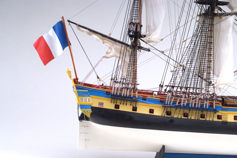 Hermione La Fayette Model Ship at 1:89 scale (22517-N). Faithful wooden replica for advanced modelers.