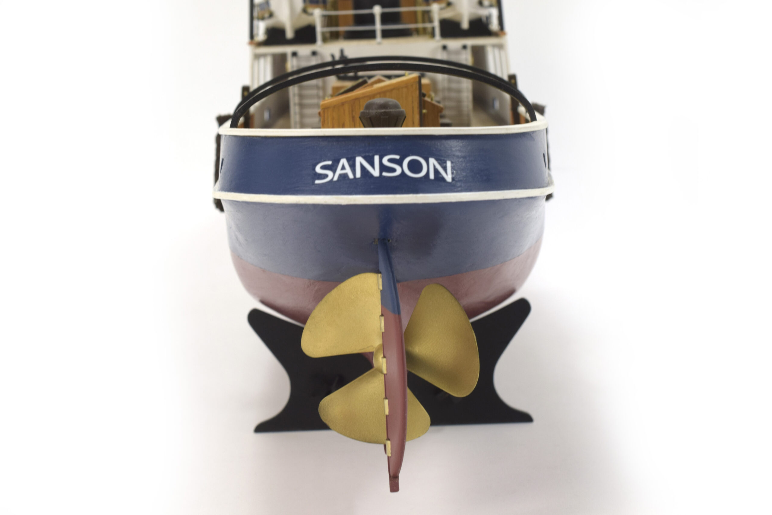 R/C Tugboat Model Sanson (20415) by Artesanía Latina.
