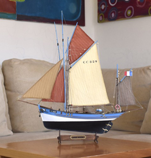 Modeling Gift Ideas: Gift Pack Model Tuna Boat Marie Jeanne (22175-L) by Artesanía Latina.