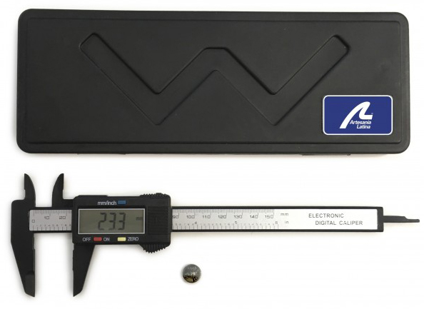 Modeling Tools to Mesure: 150 mm / 6 inches Digital Caliper (27057-1) by Artesanía Latina.