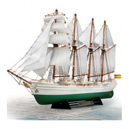 Учебный корабль Хуан Себастьян Элькано / Эсмеральда 1:250. деревянная и пластиковая модель корабля 1