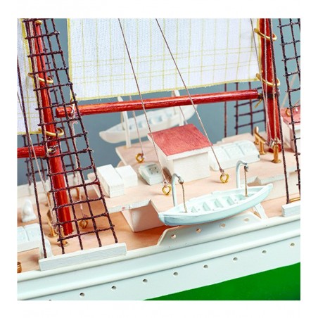 Buque Escuela Juan Sebastián Elcano / Esmeralda 1:250. Maqueta de Barco en Madera y Plástico 3
