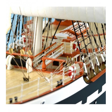 Modelo de navio em madeira: Navio de treino francês Belem 1/75