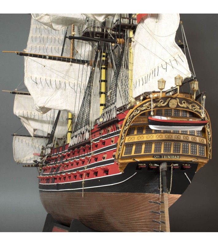 Modello di nave in legno Santisima Trinidad 1:84