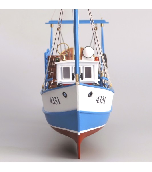 Mare Nostrum 1:35. Maquette Bateau de Pêche en Bois