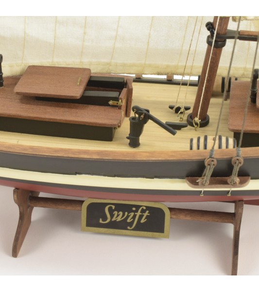 SWIFT - Model loodsboot, hout.   1:50