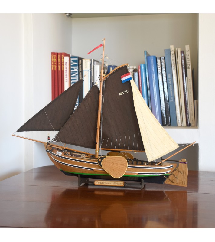 Gift Pack with Ship Model, Paints and Tools: Fishing Boat Botter