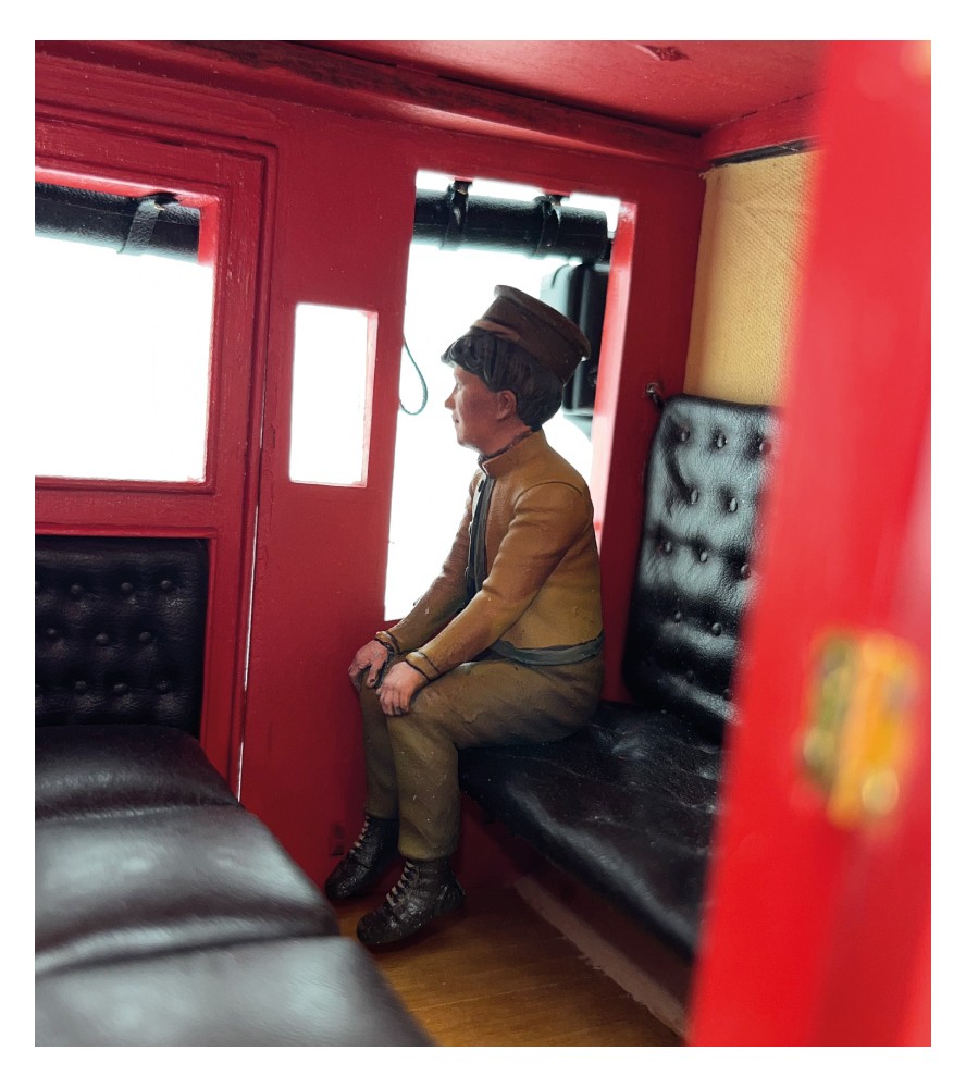 Sada 4 resinových figurek pro dostavník...