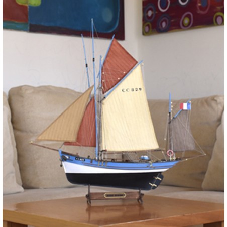 Atuneiro Marie Jeanne. Pacote de Oferta com Modelo, Tintas e Ferramentas