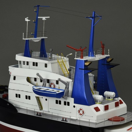 Remorqueur Atlantic 1:50. Maquette Bateau Navigable en Bois et ABS (Prêt R / C) 18
