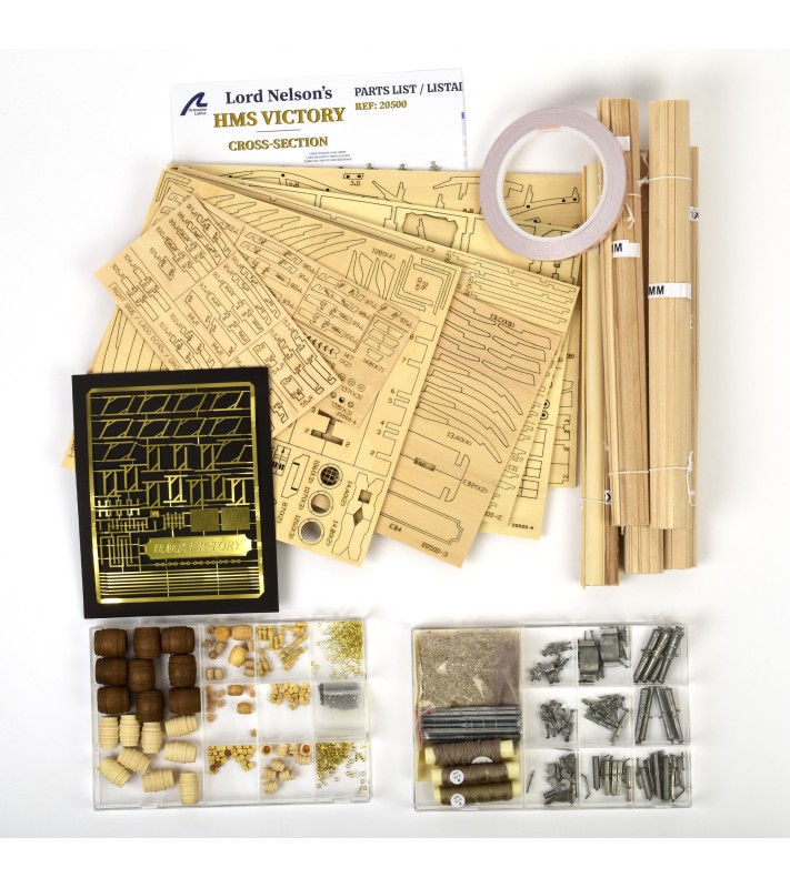HMS Victory's tværsnit. 1:72 modelskibssæt i træ 2