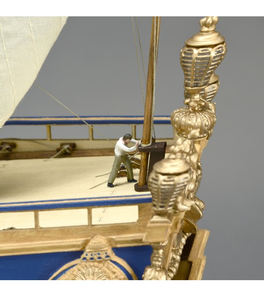 Krigsskib Soleil Royal. modelskibssæt i træ i 1:72