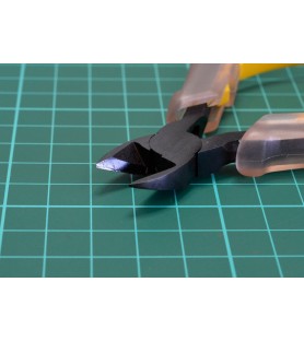 Pince Coupante avec Manche Ergonomique 2