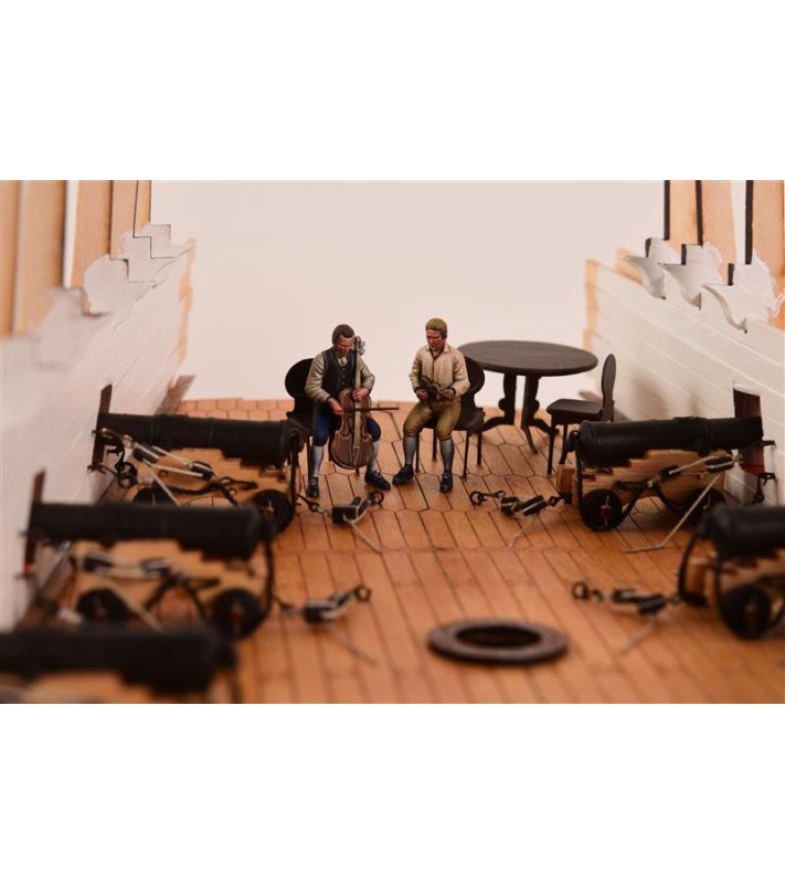 Set of 15 Master and Commander's figures: official... 2