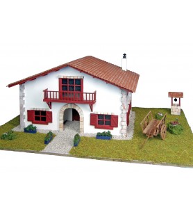 Wooden Model: Country House Biarritz (Basque Country) 1/72