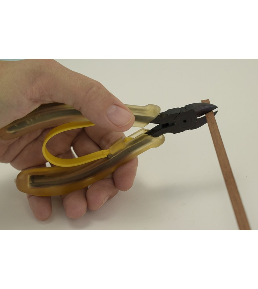 Skæretang med ergonomisk håndtag