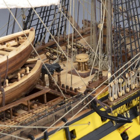 Navio da Linha Santa Ana 1:84. Modelo de navio em madeira 15