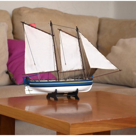 Шлюпка капитана HMS Endeavour. Подарочный набор с моделью, красками и инструментами