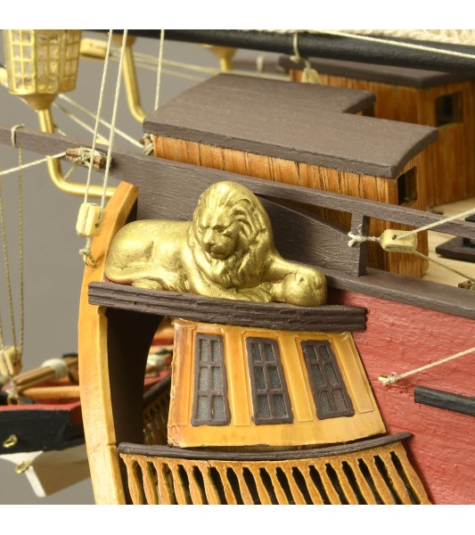 Navire de Ligne Santísima Trinidad 1:84. Maquette de Bateau en Bois