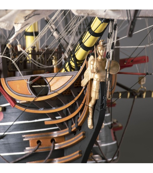 Modello di nave in legno Santisima Trinidad 1:84