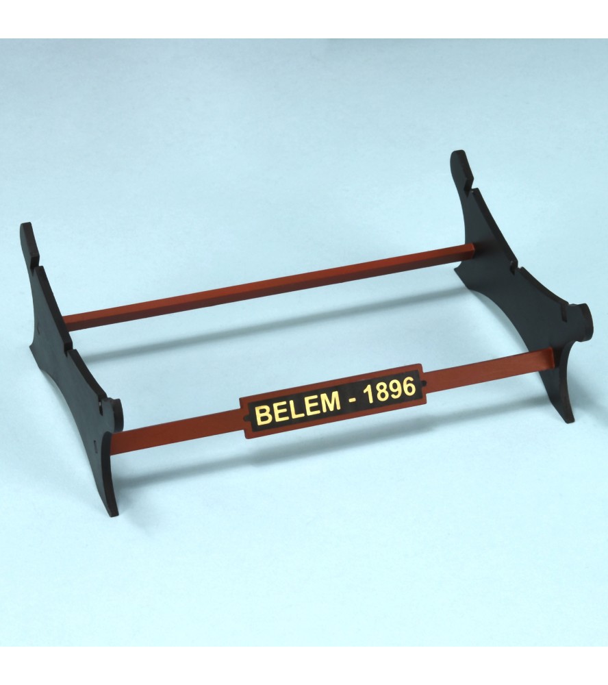 Navire-École Français Belem 1:75. Maquette...