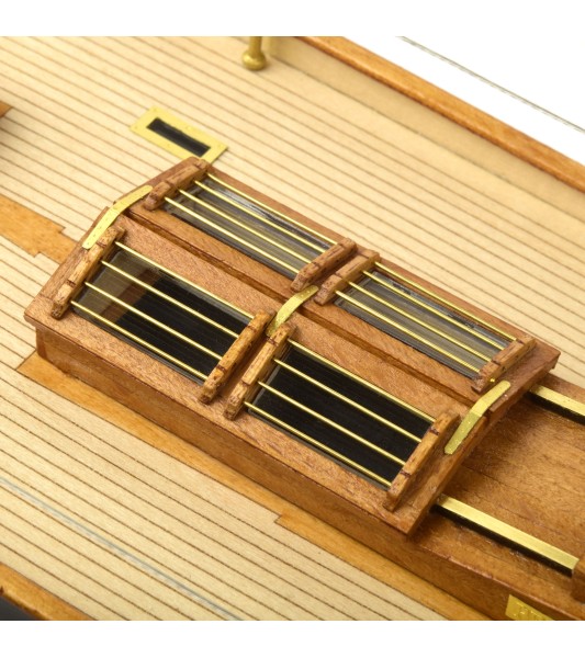 Pen Duick Cutter 1:28. Modelo de navio em madeira