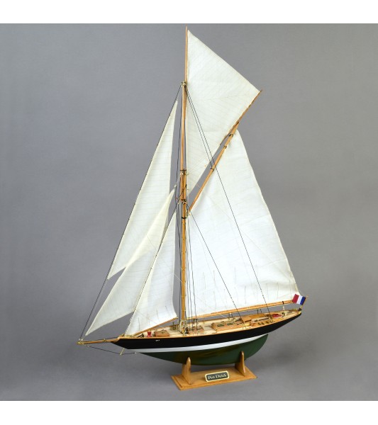 Cúter Pen Duick 1:28. Maqueta de Barco en Madera