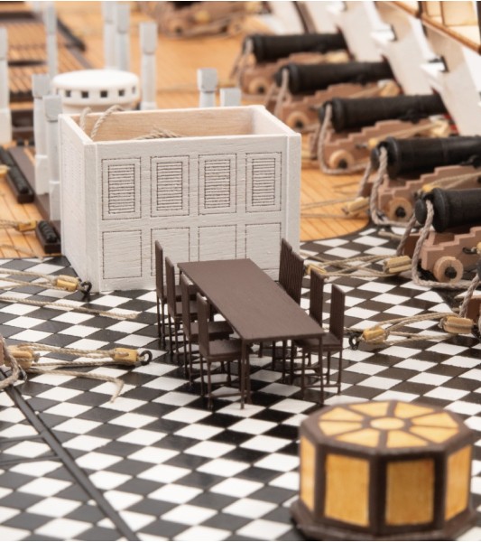 HMS VICTORY Trafalgar 1805 - ANATOMY Version - 1:84 skalamodel i træ